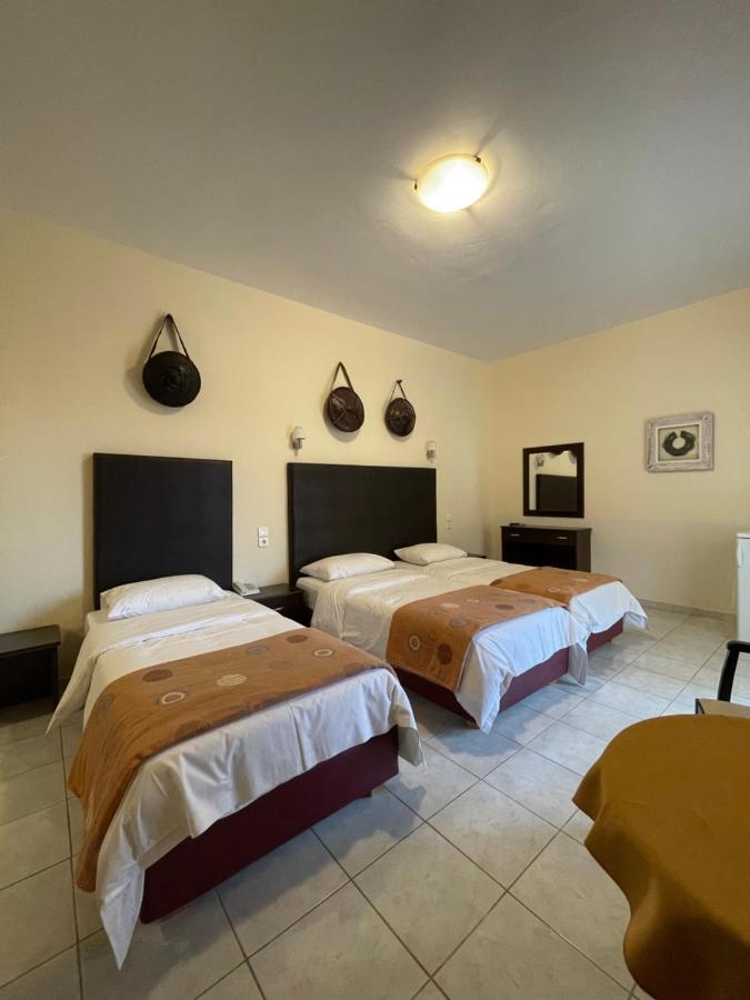Hotel Afrika Елеонас Екстериор снимка