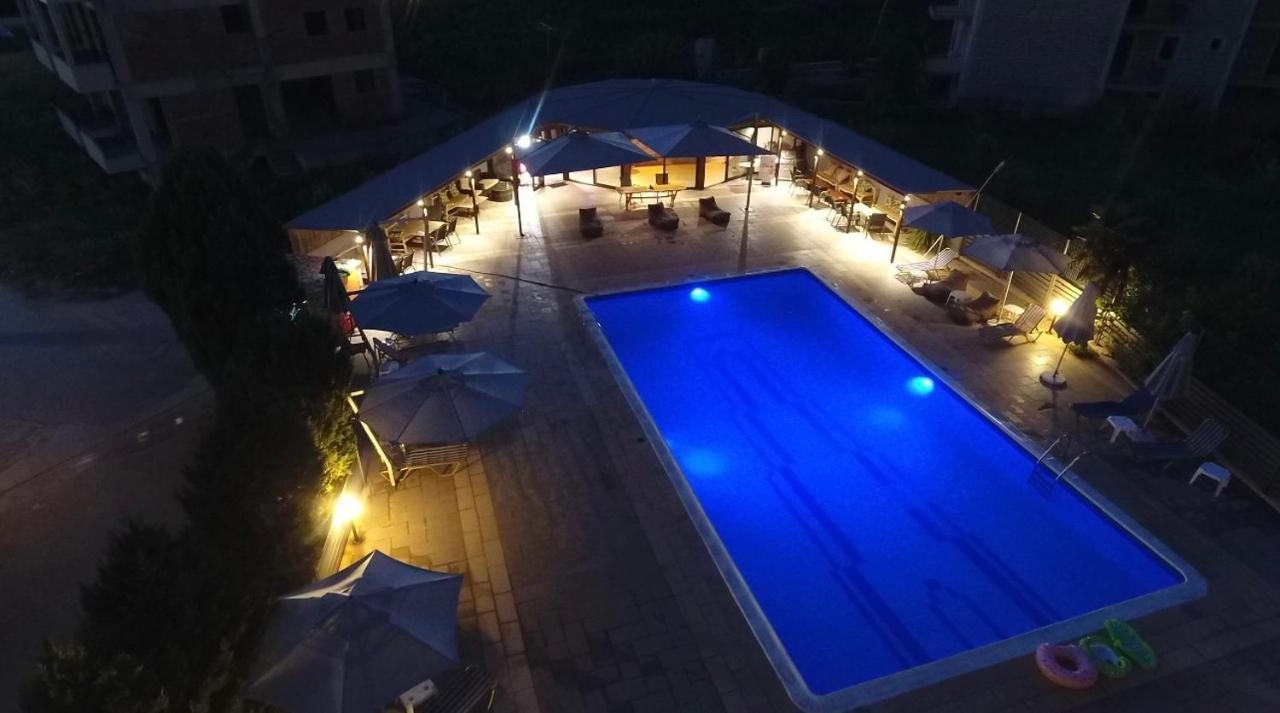 Hotel Afrika Елеонас Екстериор снимка